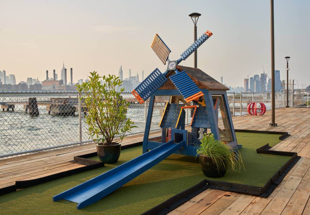 artificial grass mini golf course obstacle