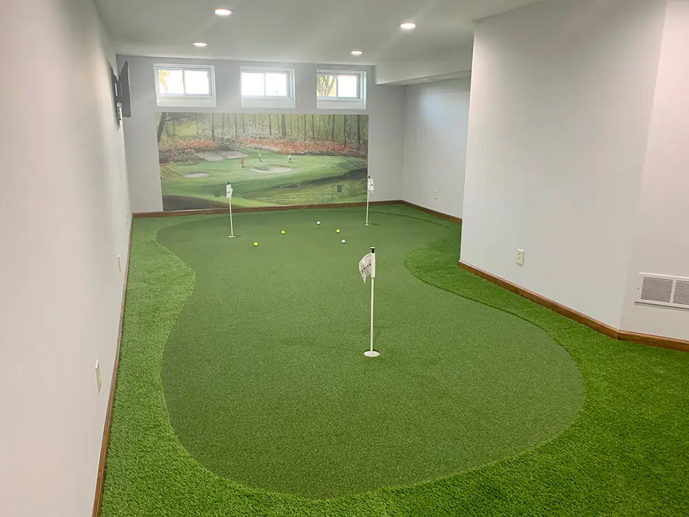 indoor putting green installed by SYNLawn in New York