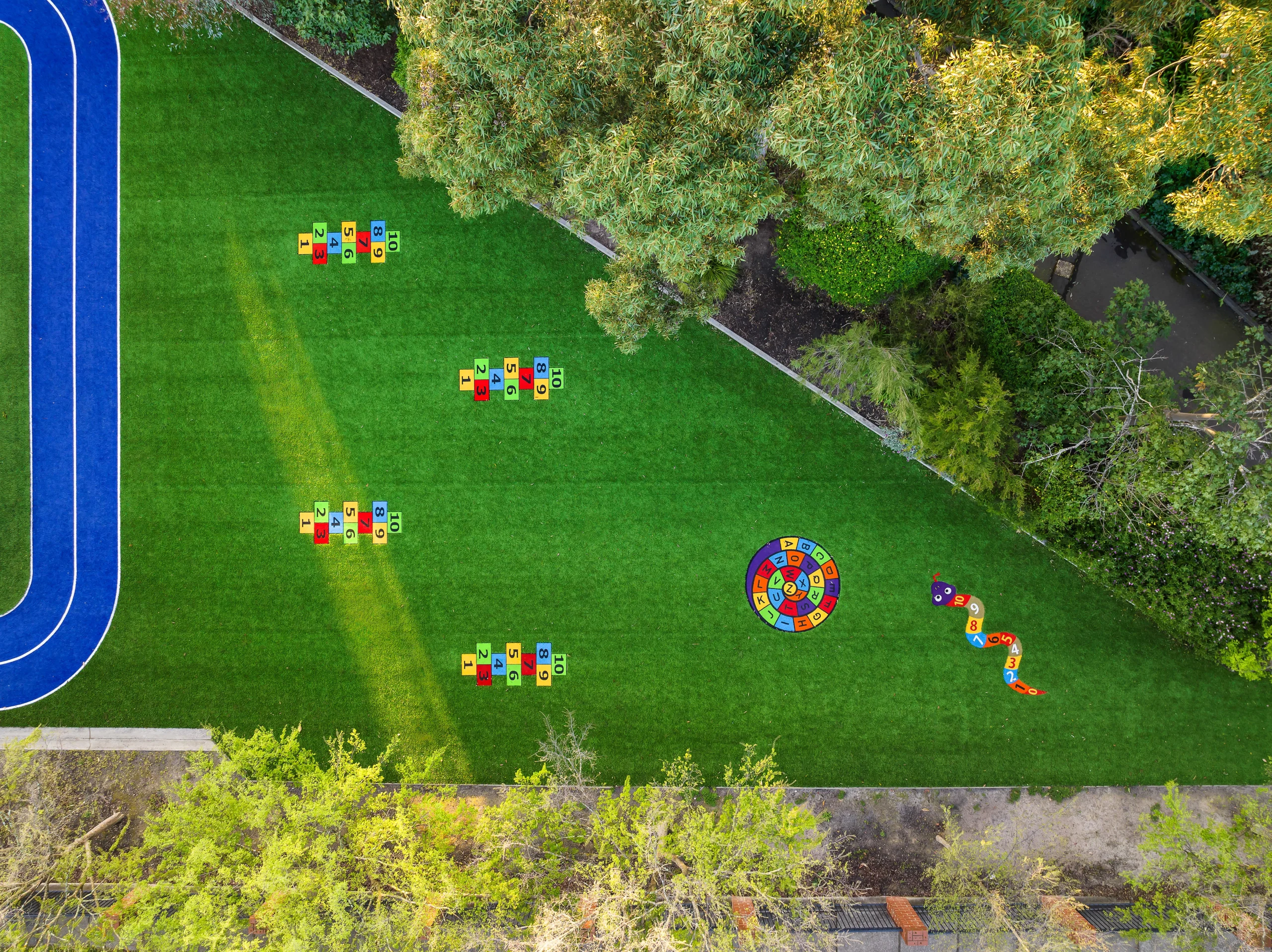 commerical custom turf design installation New York commercial custom turf design installation