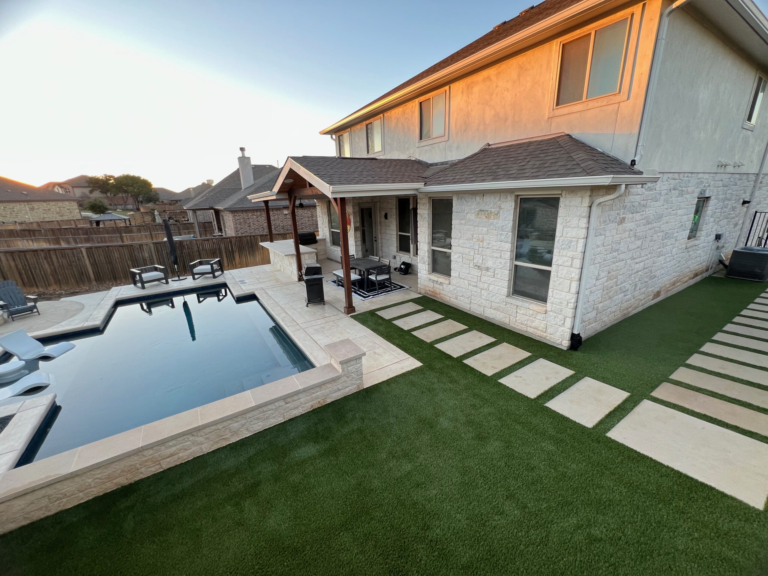 New York Artificial Turf Pool Deck SYNLawn